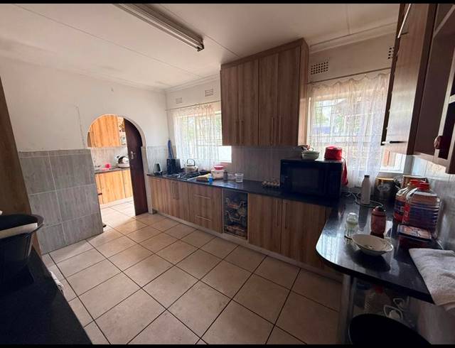 4 BEDROOM PROPERTY TO RENT IN GLEN MARAIS